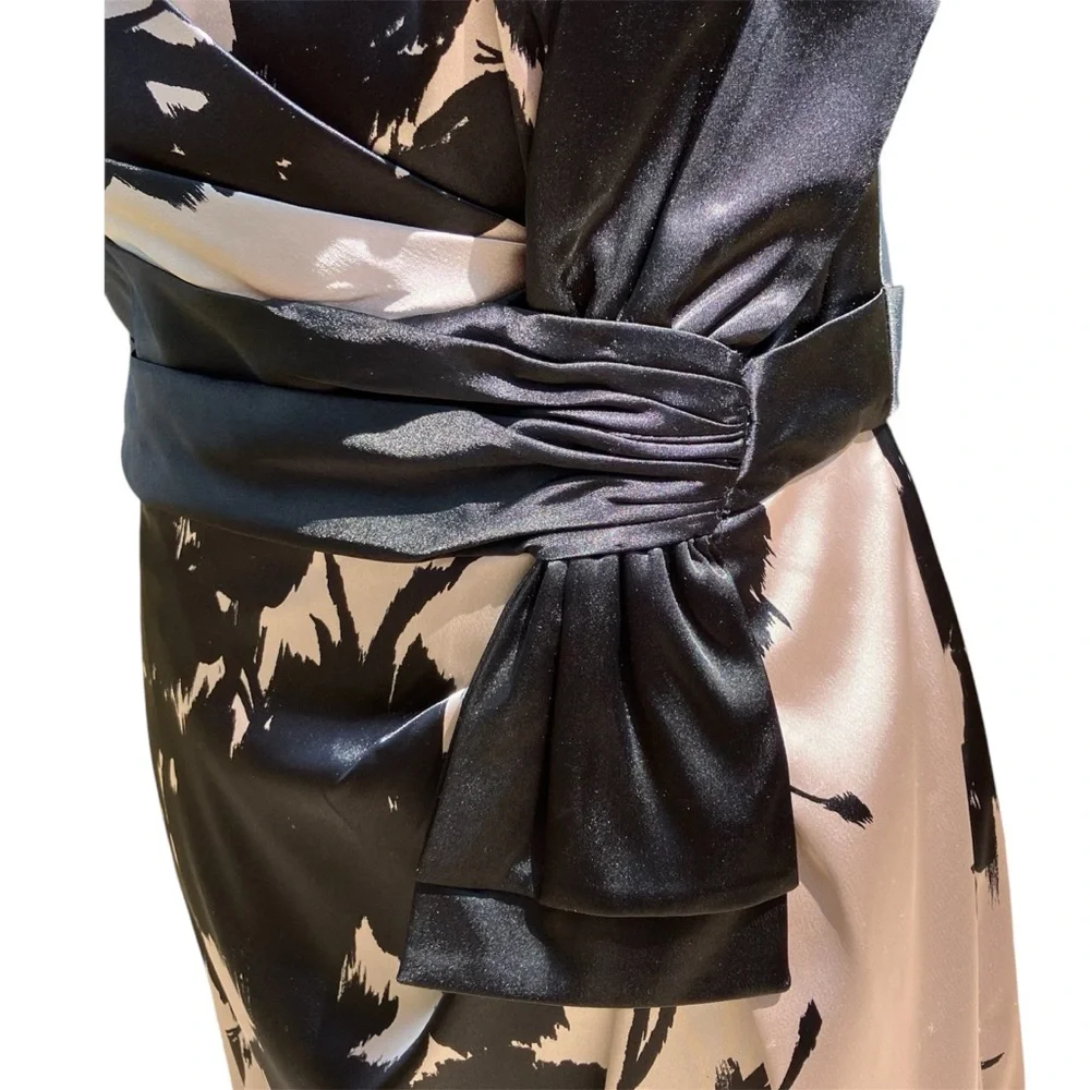 White House Black Market Strapless Satin Cocktail Dress.  Size 8 - Picture 6 of 9